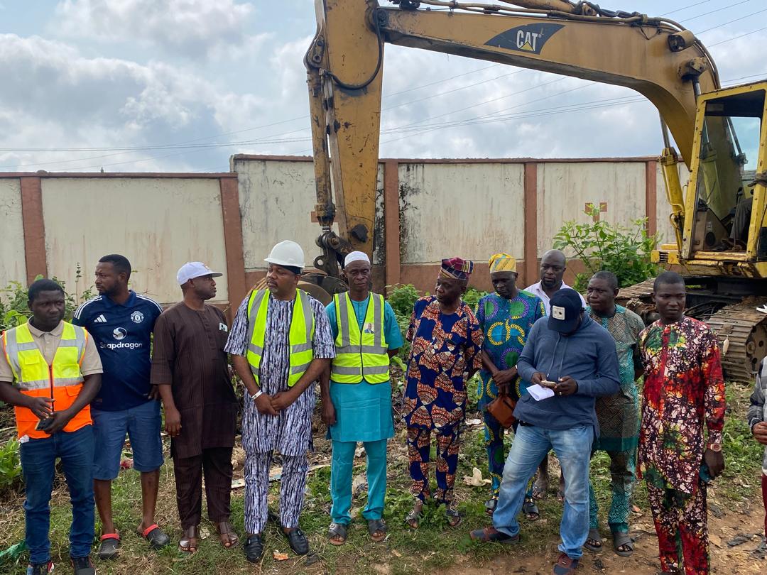 Rep. Wale Raji Commences Mafowosofo Road Construction in Ikosi-Ejinrin LCDA, Promises December Delivery.