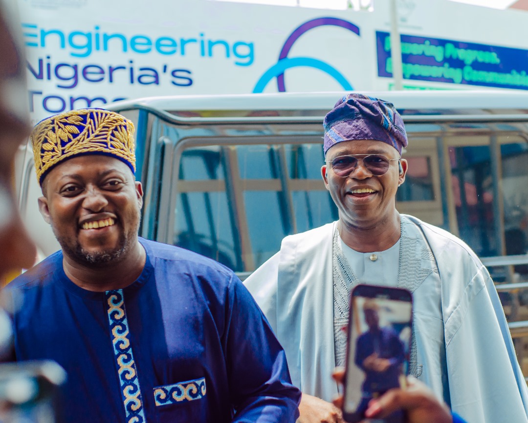TINUBU’S YOUTH-FOCUSED VISION EARNS PRAISE AS SENATOR ABIRU VISITS APC NATIONAL YOUTH SECRETARIAT