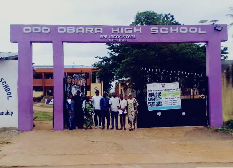 Alumni Honour Late President with School Projects, Donate Learning Materials to Students.