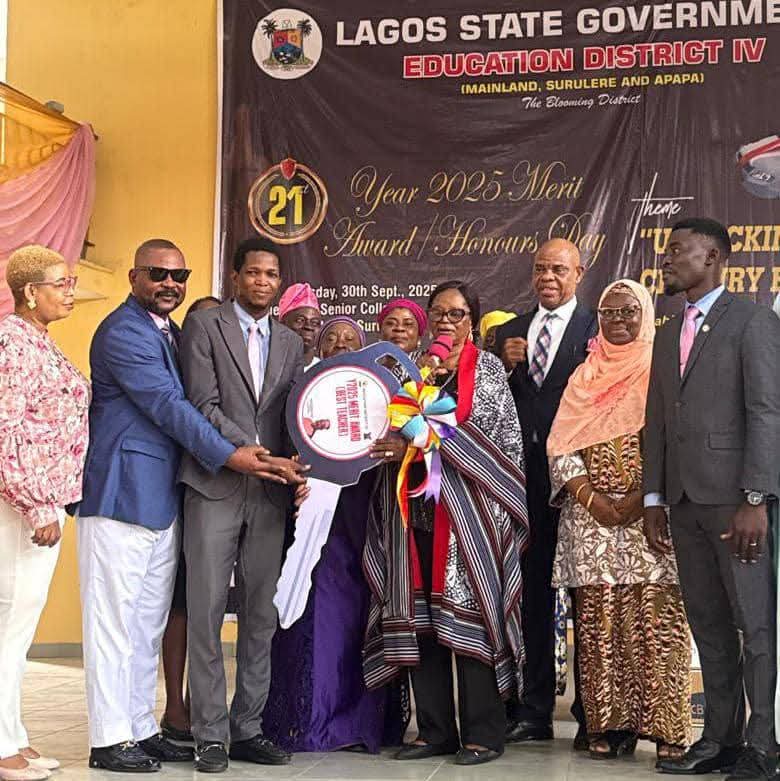 District IV Merit Awards: Shabi, Peregrino Applaud Osinaike as Best Teacher Wins Brand-New Car.
